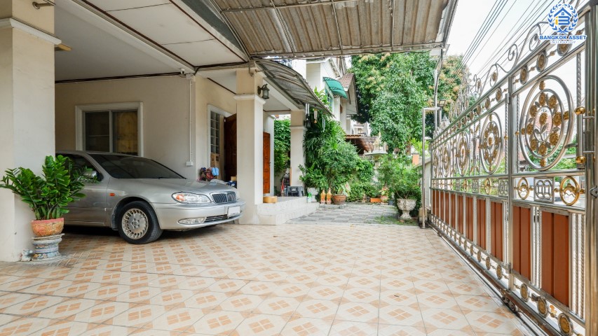 *****บ้านเดี่ยวมือสองย่านนนทบุรี ม.ทวีโชติ2 บางกรวย-ไทรน้อย บนเนื้อที่ 61.2 ตร.ว. ฟังก์ชัน 3ห้องนอน 3 ห้องน้ำ 2 ที่จอดรถ ต่อเติมเต็มทั้งหลัง พร้อมเข้าอยู่ ใกล้รถไฟฟ้าสายสีม่วง "สถานีบางพลู" รายล้อมด้วยสิ่งอำนวยความสะดวกมากมาย